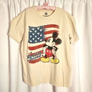 Disney Store Mens Extra Large short Sleeve Mickey Mouse American Original  Walt‎